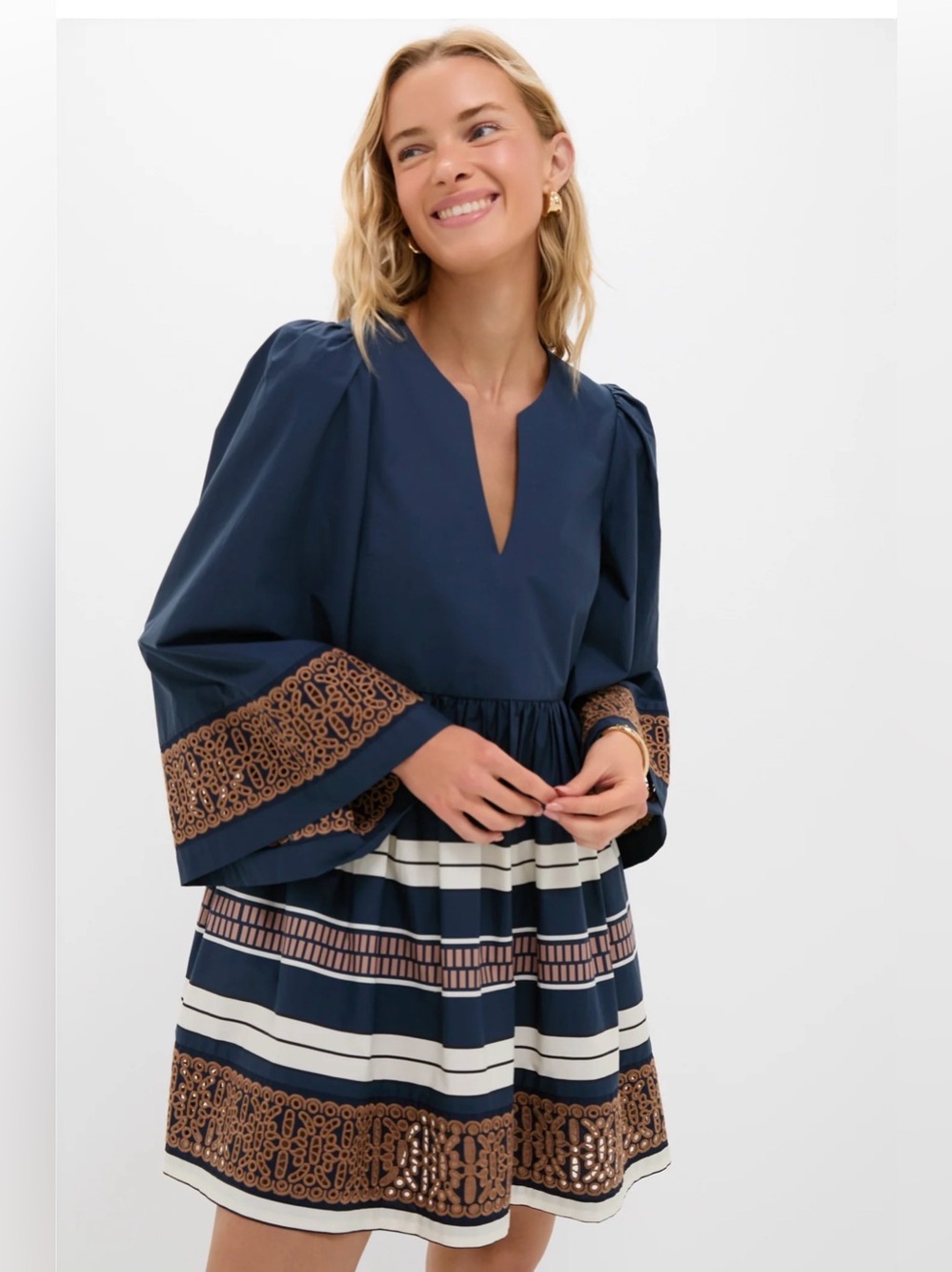 New Tuckernuck Riverside Stripe Eyelet Izzie Dress
• size xsmall